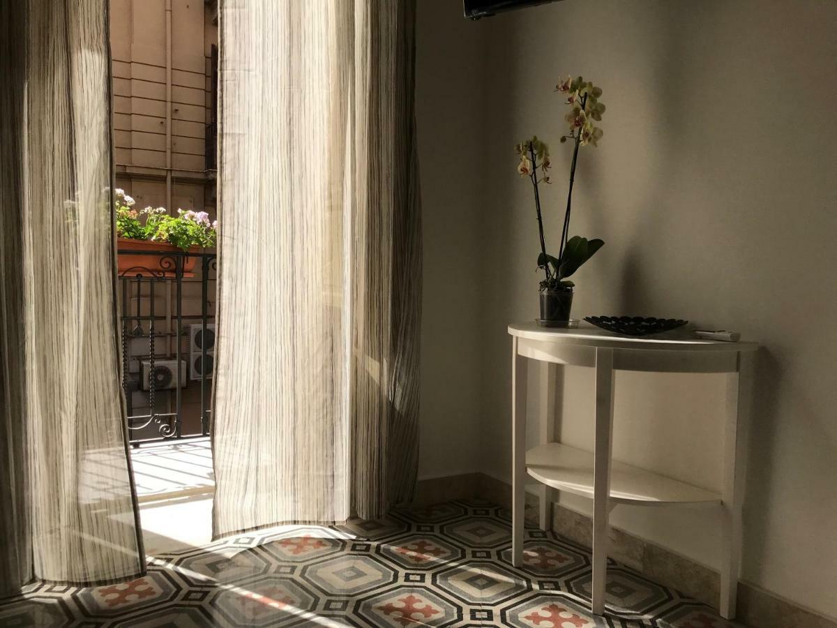 Fofino'S Rooms Palermo Esterno foto